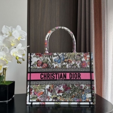 Christian Dior Shopping Bags